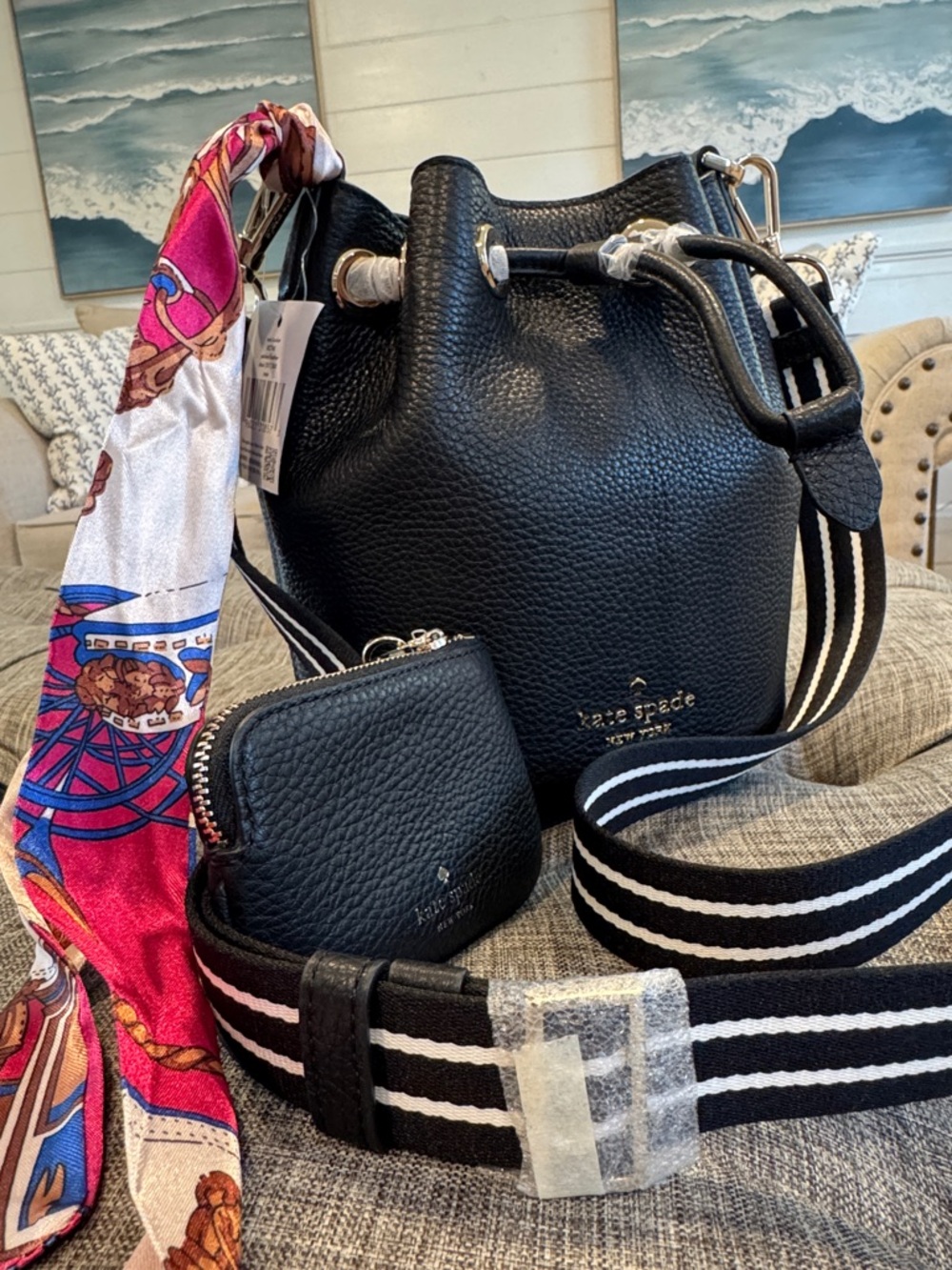 Kate Spade New York Rosie Crossbody Mini Bucket Black Leather Bag - Picture 3 of 17